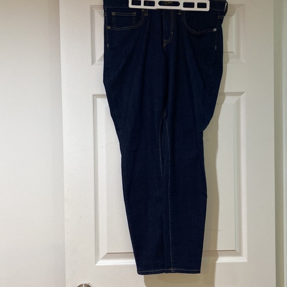 Gap denim jeggings 3/$30 - Picture 4 of 4